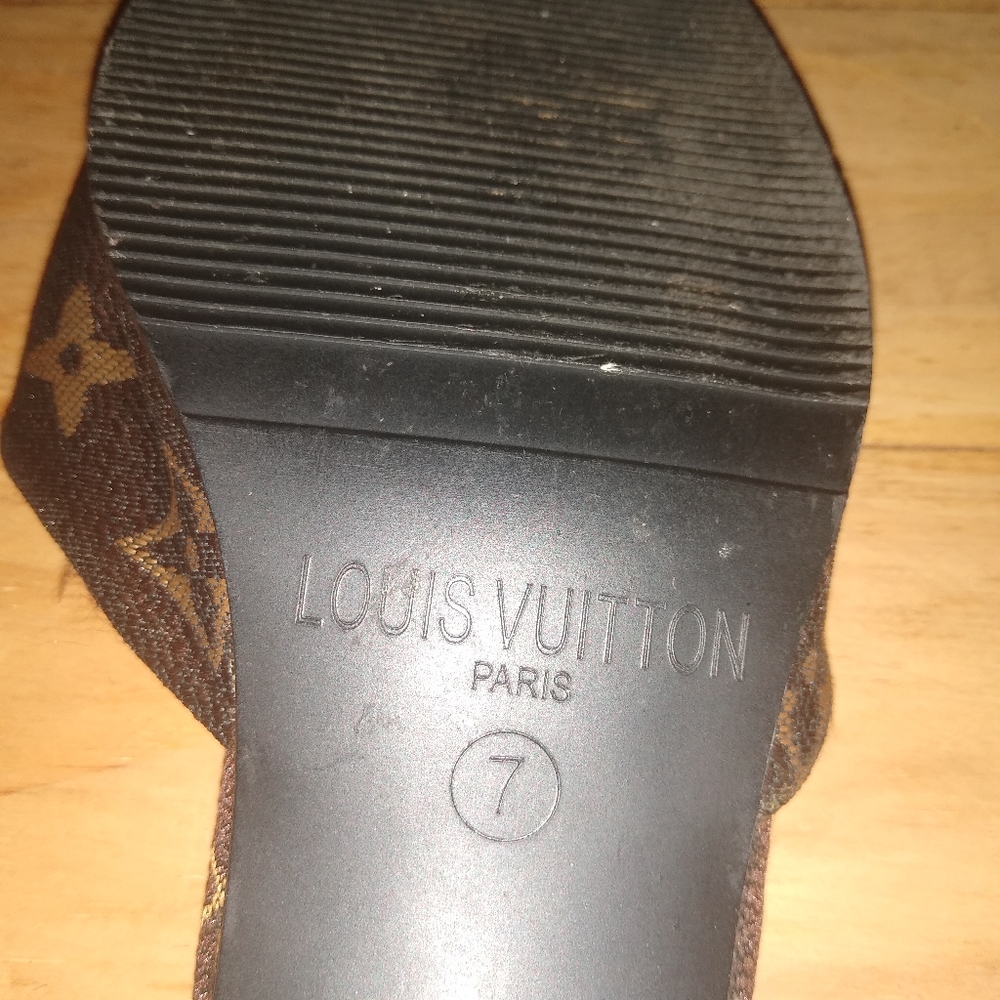 Sandals - Picture 4 of 4